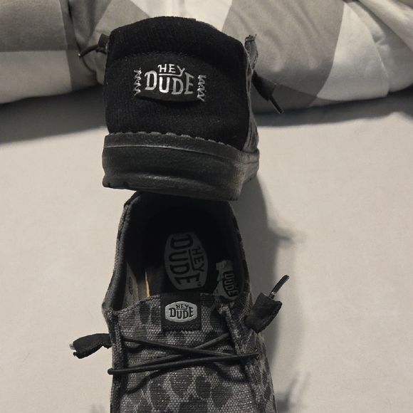 Hey Dude Womens Black Leopard Patterned Loafers - Picture 3 of 4